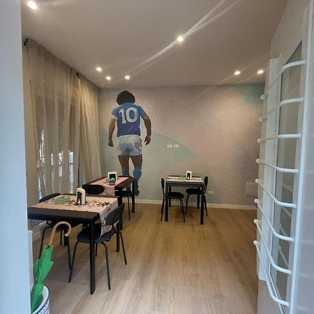 La Casa Di Ily Hotel Napoli Bagian luar foto
