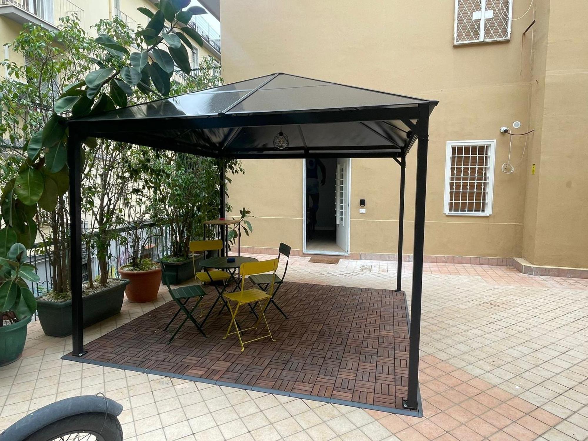La Casa Di Ily Hotel Napoli Bagian luar foto