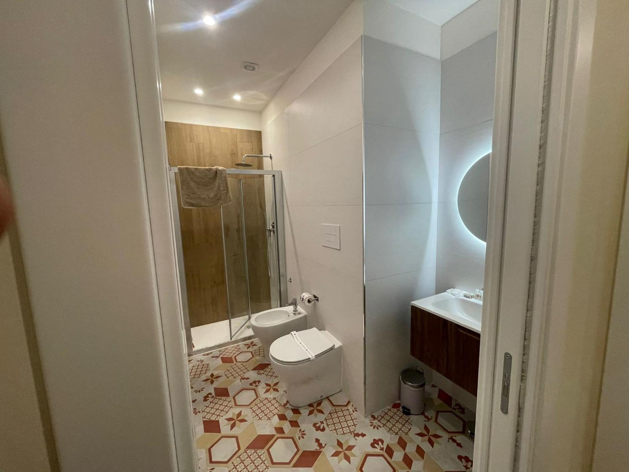 La Casa Di Ily Hotel Napoli Bagian luar foto